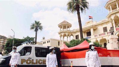 انتشار الشرطة النسائية بمحيط لجان امتحانات الثانوية العامة بالقاهرة والجيزة