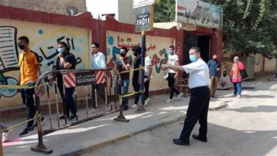 محافظ الجيزة: عالجنا معوقات أول يوم امتحانات ووفرنا مناخا ملائما للطلاب