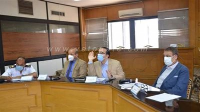 نائب محافظ الإسماعيلية يترأس أول اجتماع للجنة العليا لمراجعة موقف أعمال البناء