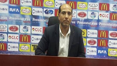 وليد العطار يشهد إجراء لاعبي أسوان المسحة الطبية