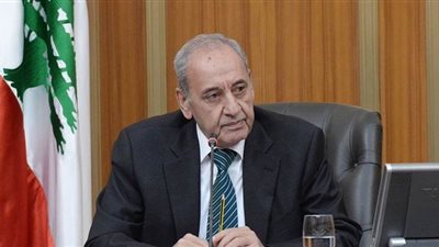 الحكومة اللبنانية تدعو لإعلان حالة طوارئ مالية لحماية عملتها أمام الدولار