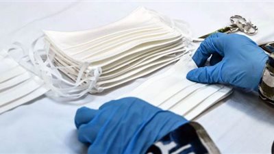 توزع مع التموين.. الحكومة تتعاقد علي شراء 40 مليون كمامة قماش 