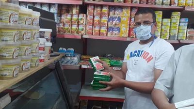 ضبط مواد غذائية فاسدة في حملة لمراقبة الأغذية بصحة شمال سيناء