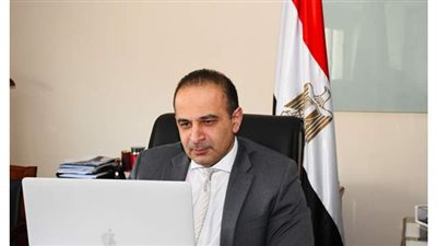 التخطيط : أكثر من ثلثى حركة التجارة العالمية يتم عبر سلاسل القيمة