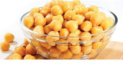 الصحة تنصح بتناول الحمص.. يحمي من الإصابة بالسمنة