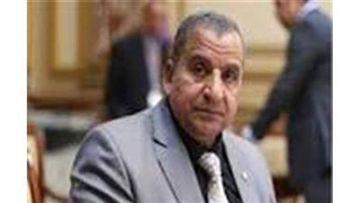 عبد الحميد كمال :يطالب بتشكيل فرق رقابية فى المحافظات لمتابعة التزام المقاهى بعدم تقديم الشيشه سياسة