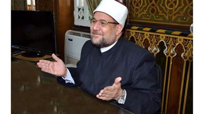 وزير الأوقاف يقود غرفة عمليات فتح المساجد غدا