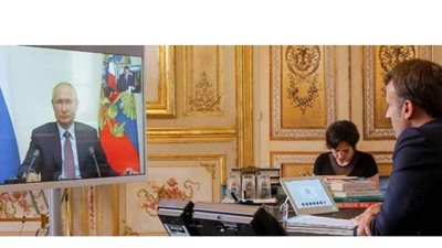 الكرملين: بوتين وماكرون يدعوان لوقف إطلاق النار في ليبيا