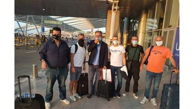 تشاتشيتش وجهاز بيراميدز المعاون يصلون  القاهرة استعدادا للدوري