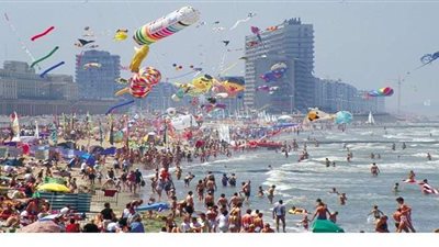 بلجيكا تستخدم خاصية تتبع الهواتف المحمولة للحد من الزحام على الشواطئ