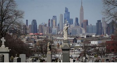 الولايات المتحدة تسجل أكبر ارتفاع يومي للإصابات بفيروس كورونا