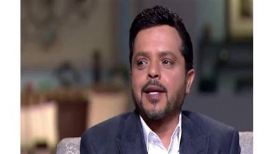 بعد فتح المقاهي.. محمد هنيدي يكشف أفضل طريقة لحجز مقعد