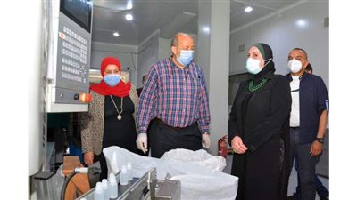 نيفين جامع : توجيهات رئاسية بالتوسع فى إنشاء المجمعات الصناعية المتخصصة