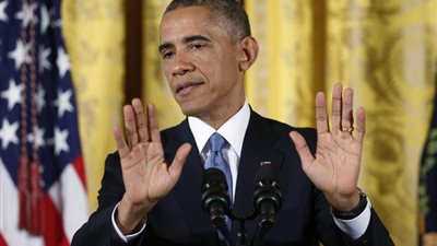 «أوباما» يشن هجومًا على «ترامب» ويصفه بـ«الجاهل المتعجرف»