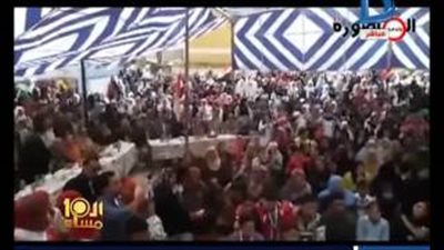 بالفيديو.. مدرسة تحتفل بعيد الأم على أنغام «آه لو لعبت يا زهر»