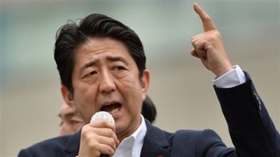 مصادر: رئيس وزراء اليابان يؤجل زيادة في ضريبة المبيعات
