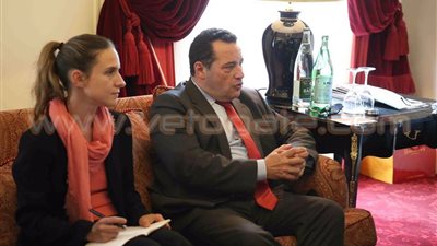 شيخ الأزهر يستقبل رئيس الحزب المسيحي الفرنسي