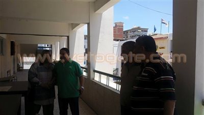 وكيل «تعليم دمياط» يتفقد كنترول الشهادة الإعدادية