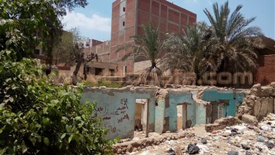 بالفيديو والصور.. المنازل المهجورة «قنابل موقوتة» في الشرقية