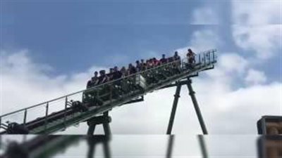 بالفيديو.. لحظة توقف لعبة ملاهي على ارتفاع 13 مترا