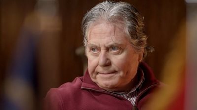 بالفيديو.. أغرب هوايات الفنانين.. حسين فهمي يعشق تلميع الأحذية.. هاني شاكر يهوى إصلاح أعطال السيارات.. سميحة أيوب تفضل الخياطة.. «نانسي» تشاهد توم وجيري.. و«شيريهان» تقضي وقتها مع 