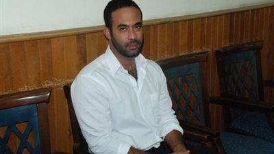 هيثم أحمد زكي مع عمرو الليثي في ذكرى رحيل والده.. السبت