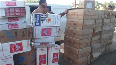 ضبط 117 كرتونة سجائر مهربة داخل مخزن بالمعادي الجديدة