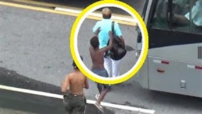 بالفيديو.. سرقة جماهير الأولمبياد بالبرازيل