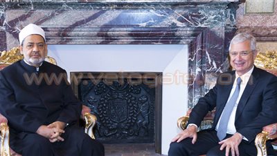 نشاط مكثف لشيخ الأزهر بباريس «تقرير»