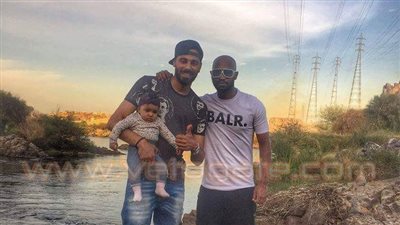 بالصور.. جنش يصطحب نجلته تمارا إلى «النوبة»