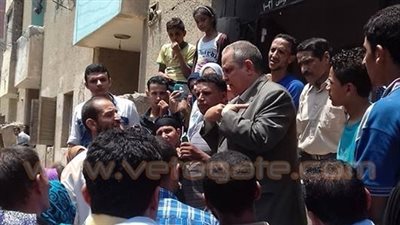 بالصور.. فض تجمهر أهالي حول مكتب بريد بالشرقية بعد واقعة النصب