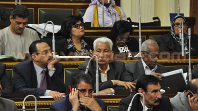 البرلمان في ورطة بسبب «الموازنة العامة».. الحكومة تأخرت في عرض المشروع على المجلس.. الإجازات تهدد بتأخير إقرارها.. خليل: المشروع «به عوار».. نواب: «لا مجال للتأخير».. وال