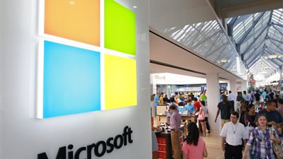 تقارير: مايكروسوفت تسعى للاستحواذ على ياهو