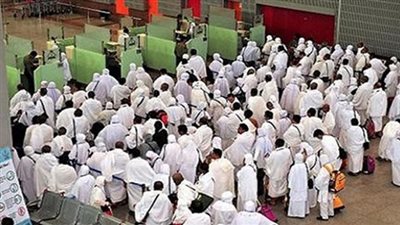 وصول 1114 معتمرا.. و1200 من العاملين بالخليج يغادرون ميناء سفاجا