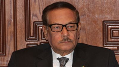 حقوقي: الطعن أمام «النقض» لا يوقف الحكم الصادر على صفوت الشريف