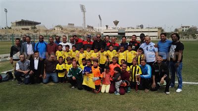 بالصور.. لاعبو المقاولون يحتفلون بحصد بطولة سوبر البراعم