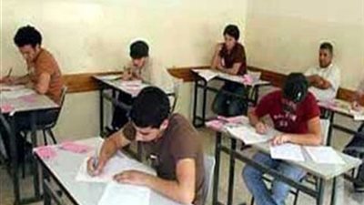 83 طالبا يحصلون على الدرجات النهائية بالشهادة الإعدادية في الجيزة