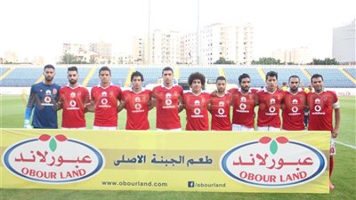 تاريخ لقاءات «الأهلي» و«سموحة».. «الأحمر» يتفوق على الفريق السكندري بـ5 لقاءات مقابل 3.. التعادل في أول مواجهتين.. إلغاء ثلاث نتائج للفريقين.. محمد هاني صاحب النيران الصد