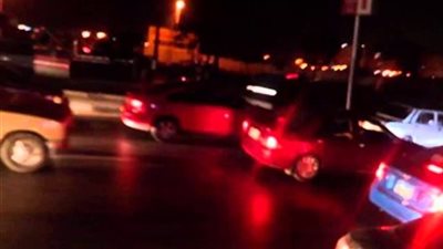 إعادة فتح الطريق الدائري بالمريوطية بعد رفع آثار انقلاب سيارة