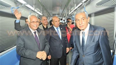 بالصور.. «الهيئة العربية» تقود قاطرة «صنع في مصر».. تدشين عربات مترو أنفاق مكيفة وقطار سكك حديدية «vip».. سيف الدين: 100 شركة تساهم في مشروع القطار المصري.. والربح ليس هد