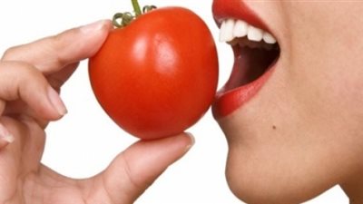 9 فوائد صحية لتناول الطماطم يوميا