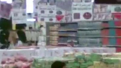 بالفيديو.. حقيقة هجوم المصريين على شراء الأرز بعد تخفيضات «كارفور»