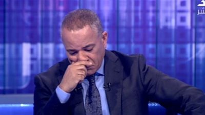 مدرس يبكي على الهواء: «يا ريس مش لاقي آكل»