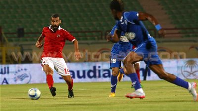 «60 دقيقة».. الأهلي يتقدم بهدف أمام سموحة