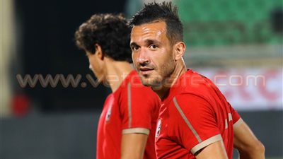 تدريبات خاصة لخماسي الأهلي عقب لقاء سموحة