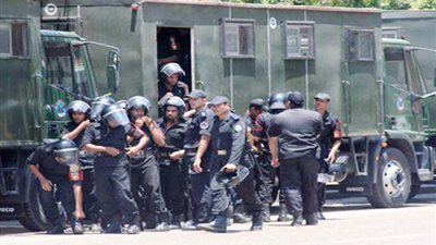 وصول 9 تشكيلات من الأمن المركزي و12 سيارة شرطة للعريش