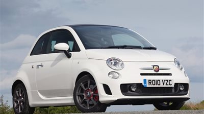 «فيات كرايسلر» تتصدر مبيعات السيارات في إيطاليا