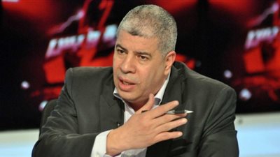 مشادة «شوبير والطيب» تنتقل لمواقع التواصل الاجتماعي.. أحمد:« مش عارف اللي بين الطيب والأهلي».. رقية: «شوبير زن على خراب عشه».. ياسمين: «تدني في الأخلاق سبب الخناقات 