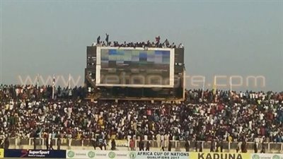 الجبلاية يشكو نيجيريا للكاف بسبب اقتحام الجماهير مران المنتخب