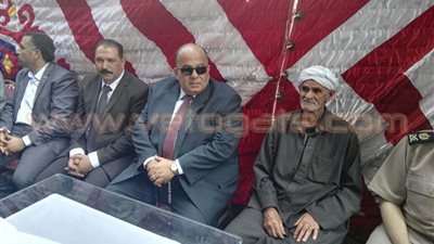 بالصور.. إطلاق اسم شهيد المنزلة على مدرسة الحوتة تخليدا لذكراه